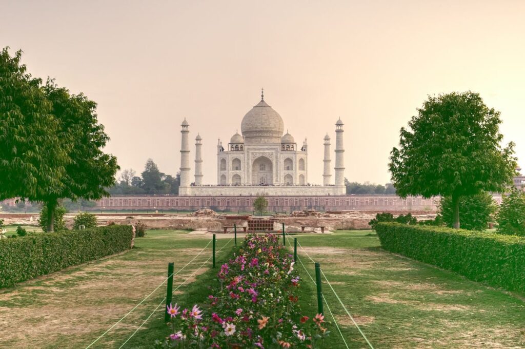 Agra Travel Guide