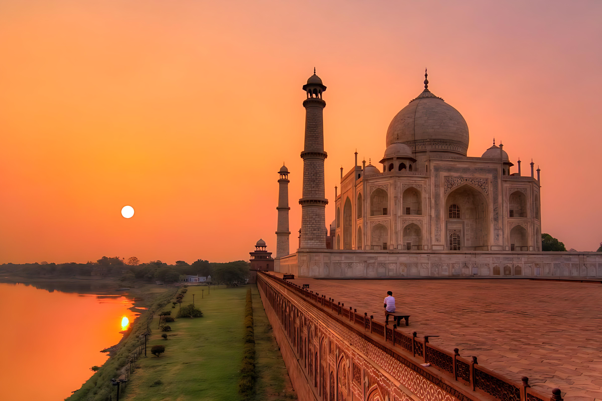 Agra Travel Guide: Best Places to Visit, Things to Do, Travel Tips & More