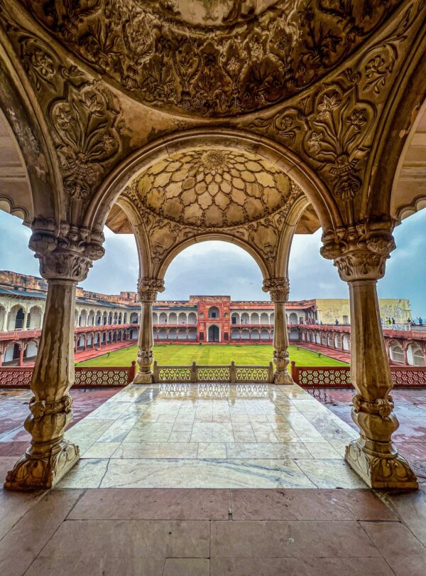 Agra Travel Guide