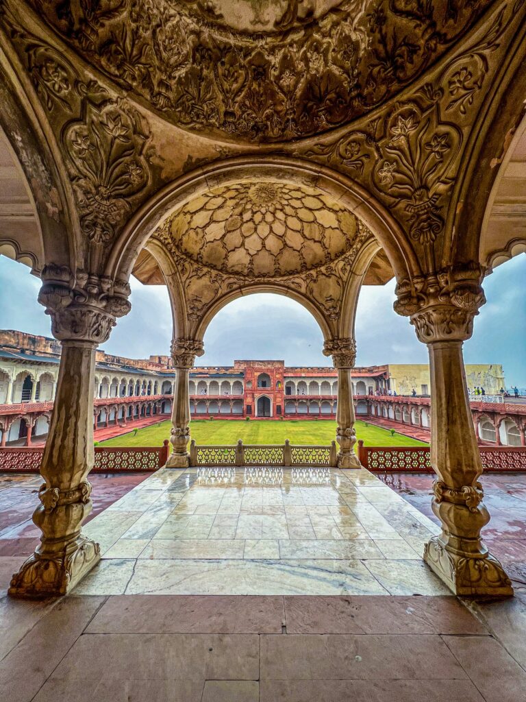 Agra Travel Guide